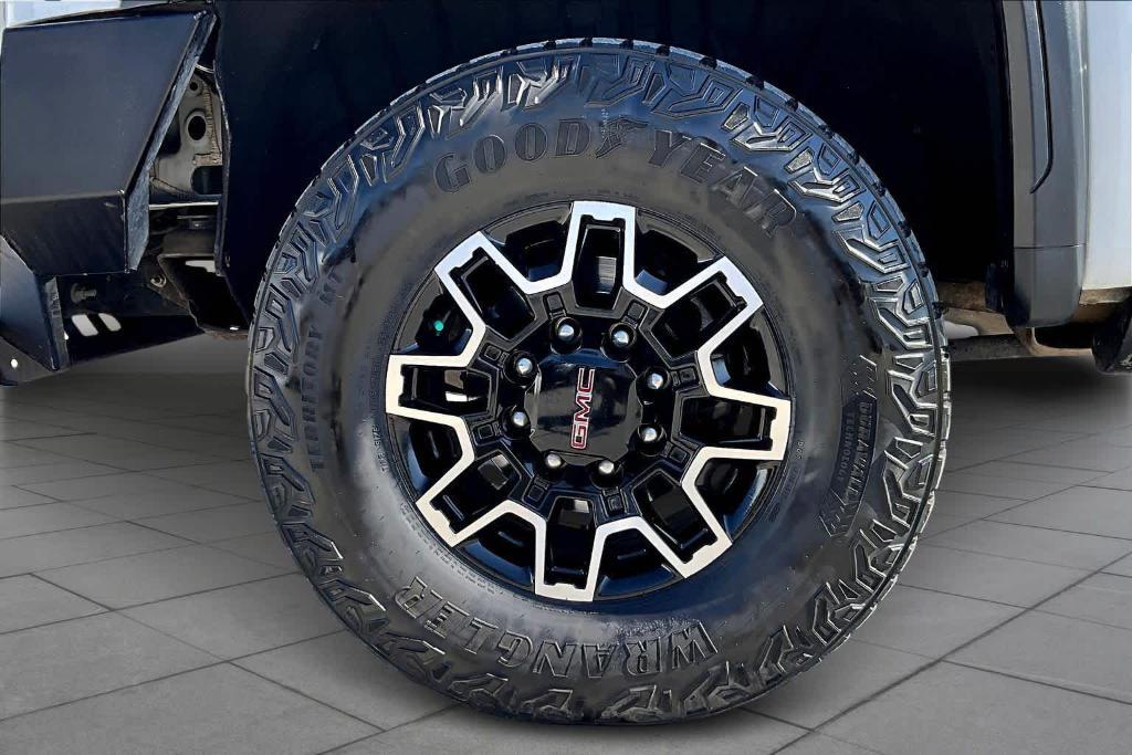 used 2024 GMC Sierra 2500 car, priced at $66,900
