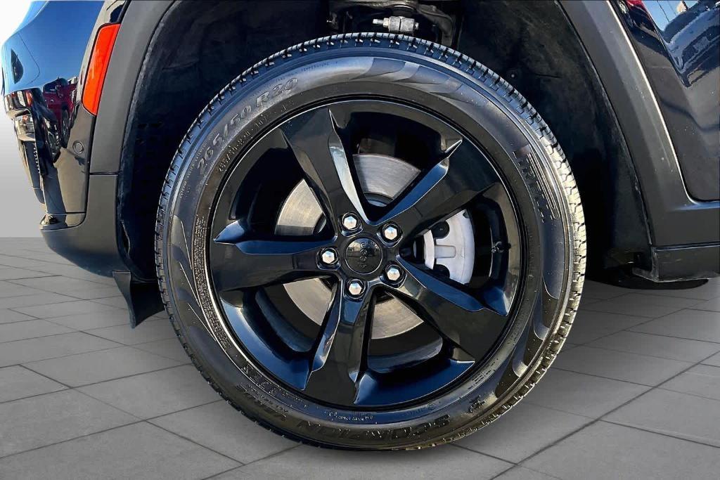 used 2025 Jeep Grand Cherokee L car, priced at $36,300