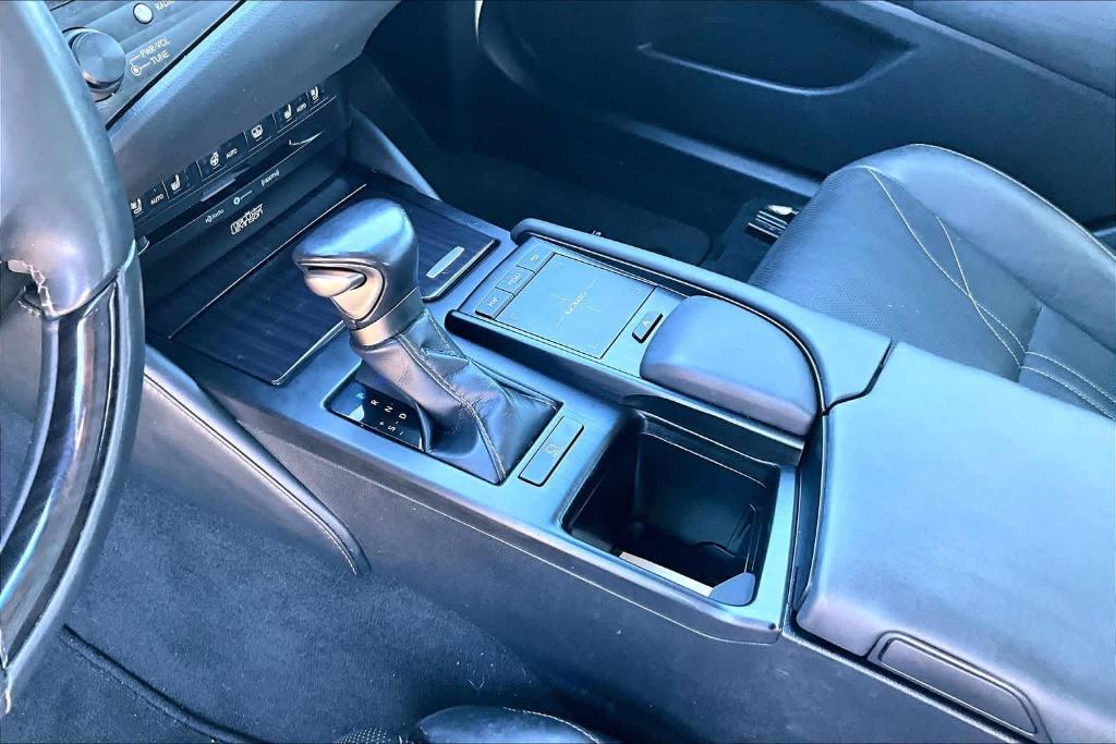 used 2019 Lexus ES 350 car, priced at $27,900