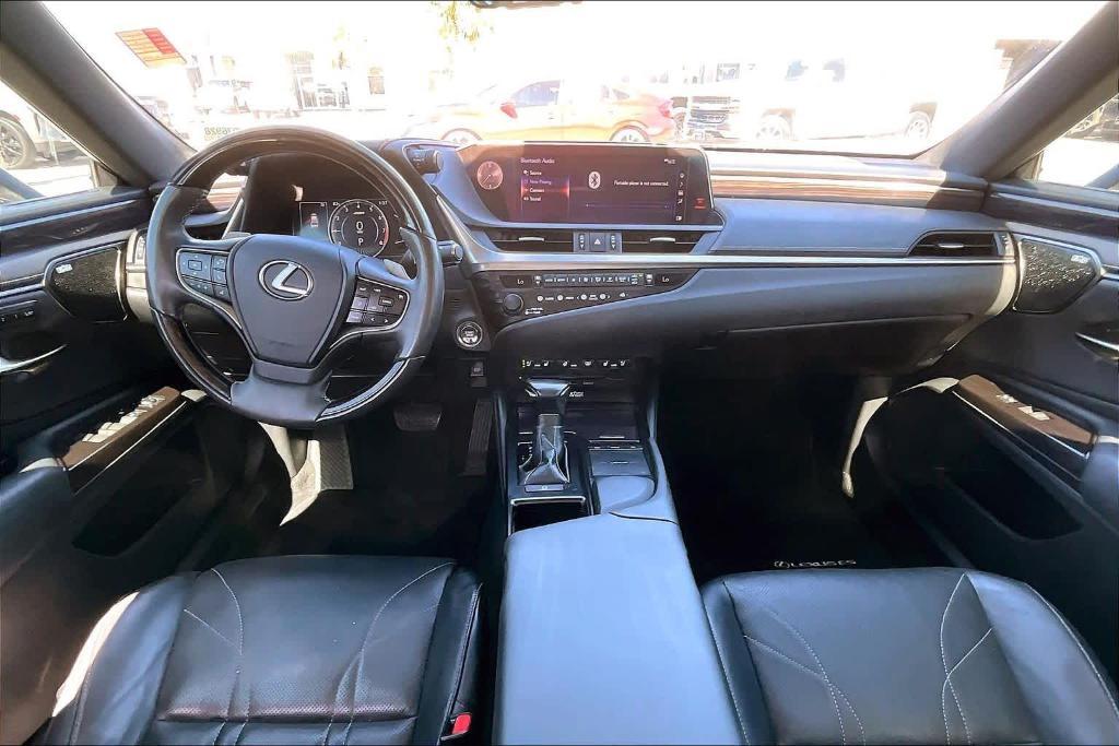 used 2019 Lexus ES 350 car, priced at $27,900