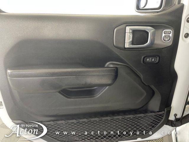 used 2021 Jeep Gladiator car, priced at $32,489