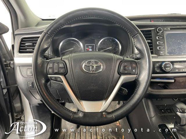 used 2015 Toyota Highlander Hybrid car, priced at $12,495