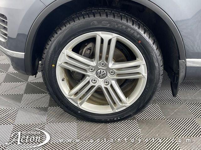 used 2016 Volkswagen Touareg car, priced at $7,595