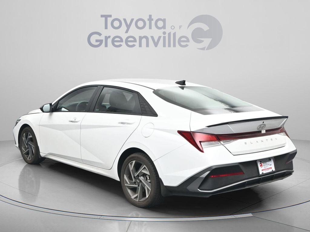 used 2025 Hyundai Elantra car, priced at $23,300