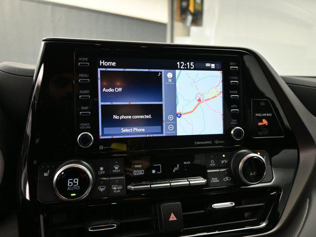 used 2021 Toyota Highlander car, priced at $31,891