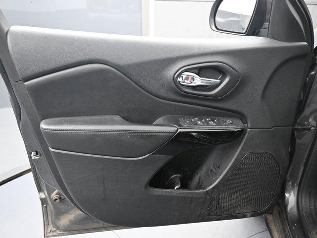 used 2020 Jeep Cherokee car, priced at $13,991