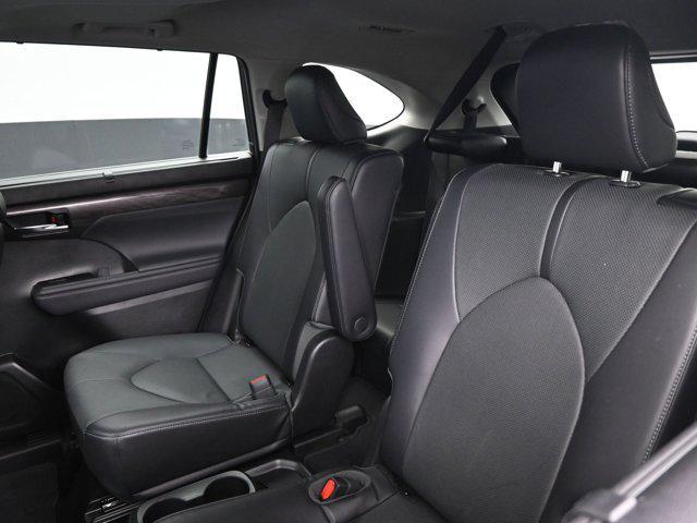 used 2023 Toyota Highlander car, priced at $37,891