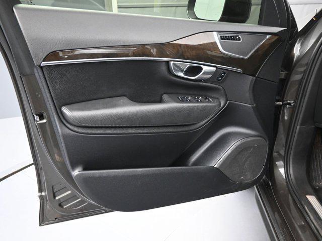 used 2018 Volvo XC90 car, priced at $14,992
