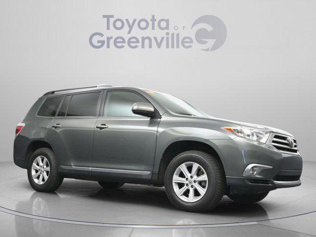 used 2013 Toyota Highlander car, priced at $10,981