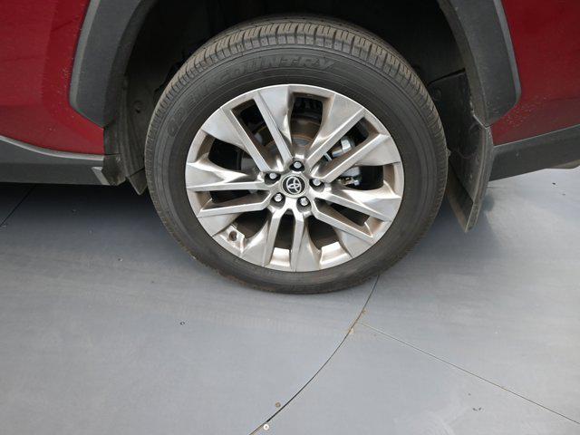 used 2020 Toyota RAV4 car, priced at $27,491