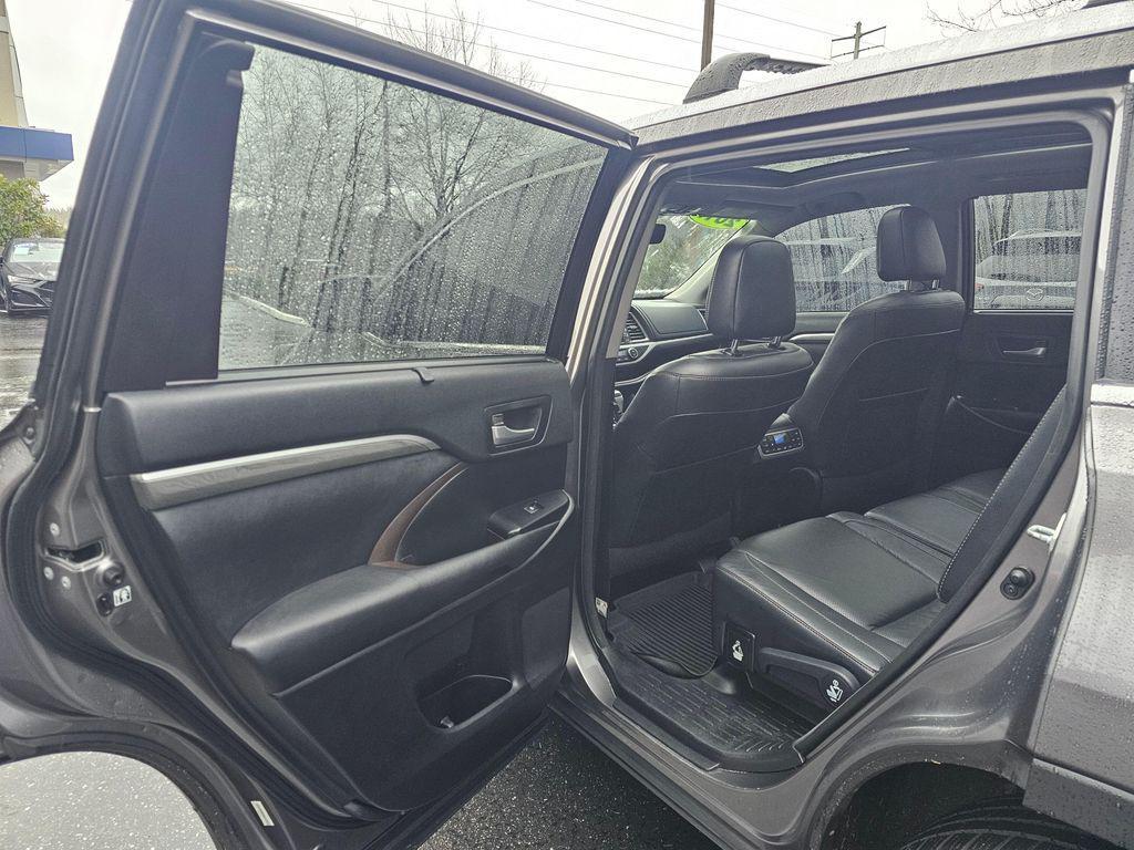 used 2017 Toyota Highlander car, priced at $22,877