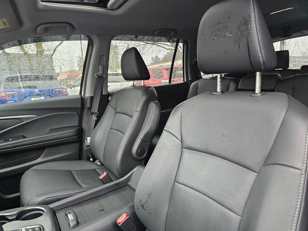 used 2021 Honda Pilot car, priced at $29,977