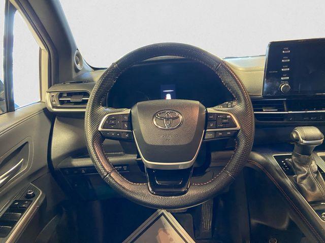 used 2022 Toyota Sienna car, priced at $32,999