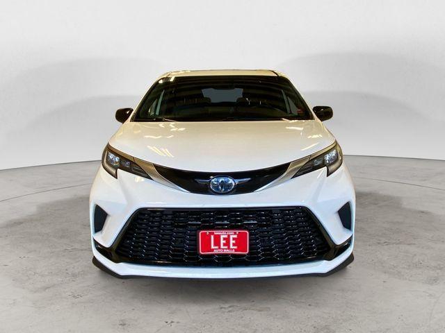 used 2022 Toyota Sienna car, priced at $32,999