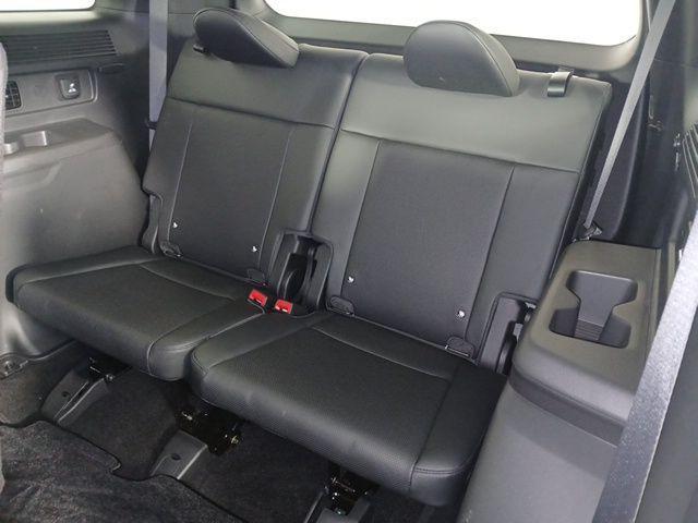 used 2025 Hyundai Santa Fe car, priced at $33,999