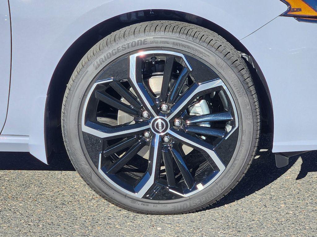 new 2025 Nissan Altima car, priced at $31,900