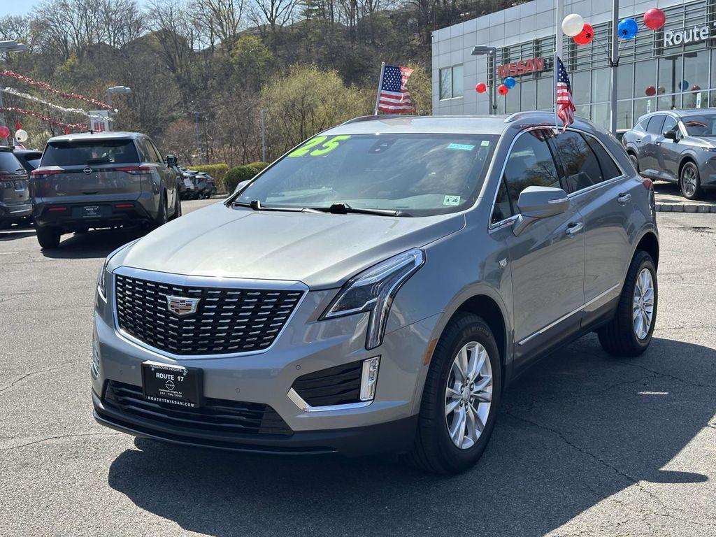 used 2025 Cadillac XT5 car, priced at $31,990
