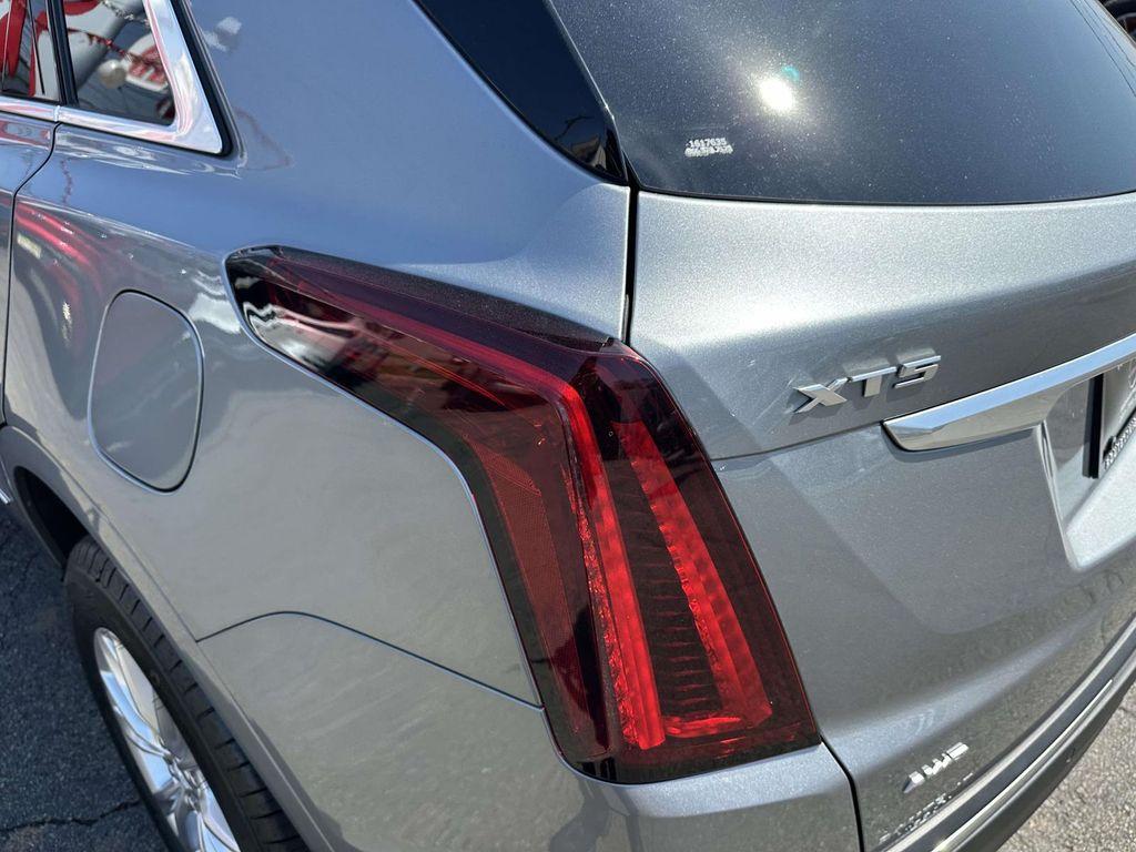 used 2025 Cadillac XT5 car, priced at $31,990