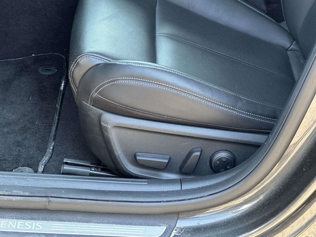 used 2025 Genesis G70 car, priced at $27,990