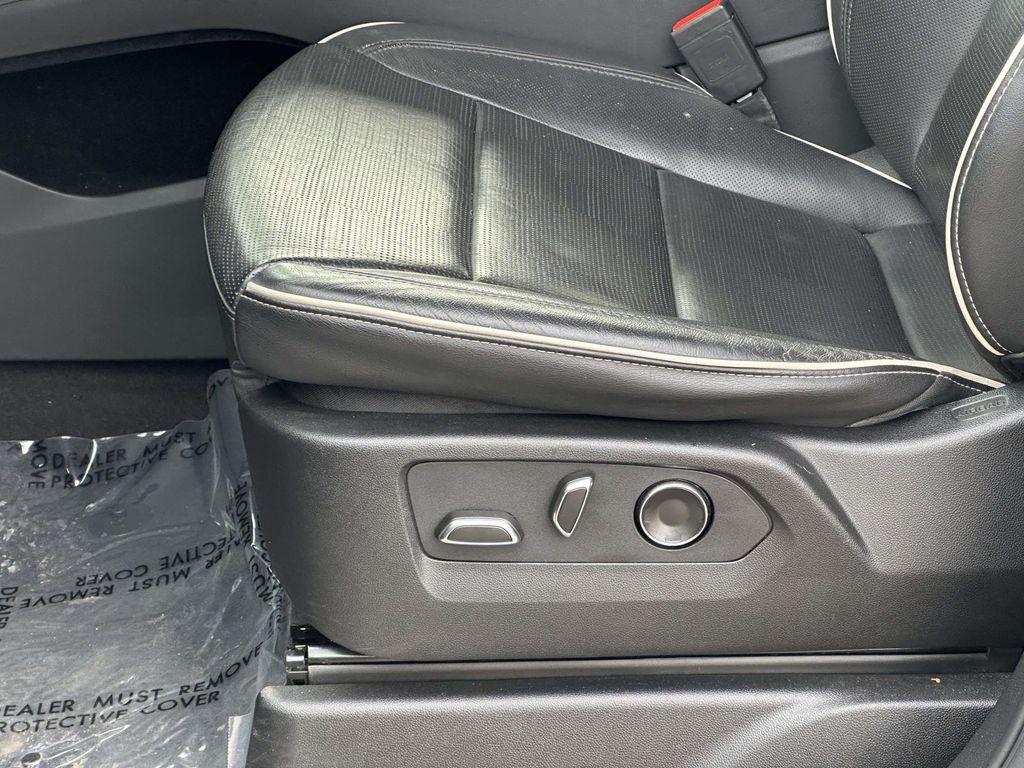 used 2024 Cadillac Escalade car, priced at $67,990