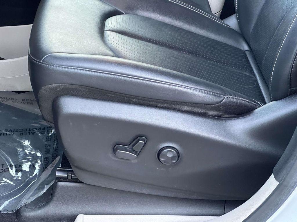 used 2024 Chrysler Pacifica car, priced at $22,995