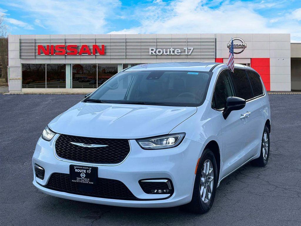 used 2024 Chrysler Pacifica car, priced at $22,995