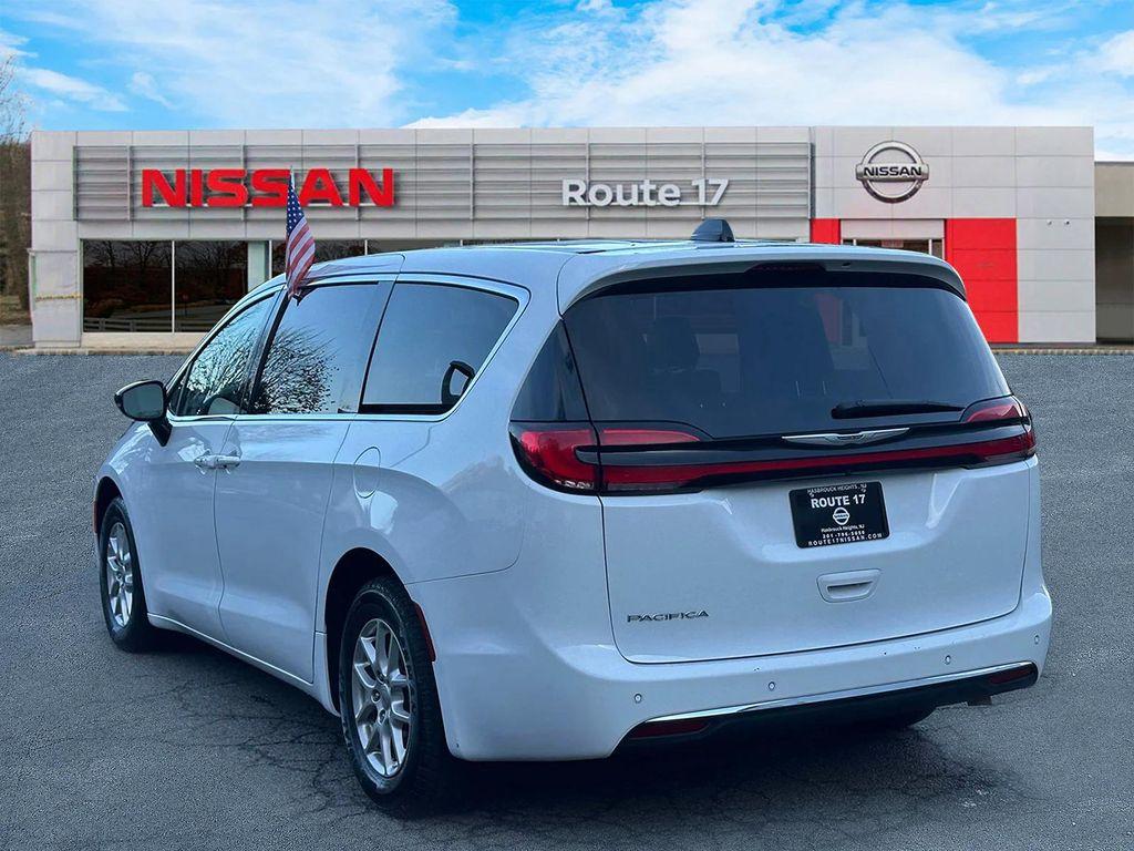 used 2024 Chrysler Pacifica car, priced at $22,995