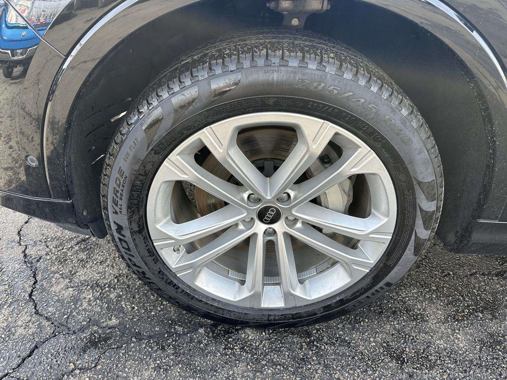 used 2025 Audi Q7 car, priced at $47,990