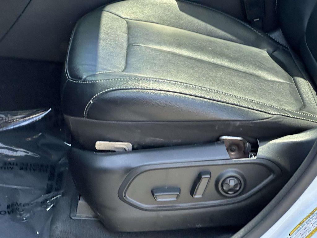 used 2022 Jeep Grand Cherokee L car, priced at $21,989