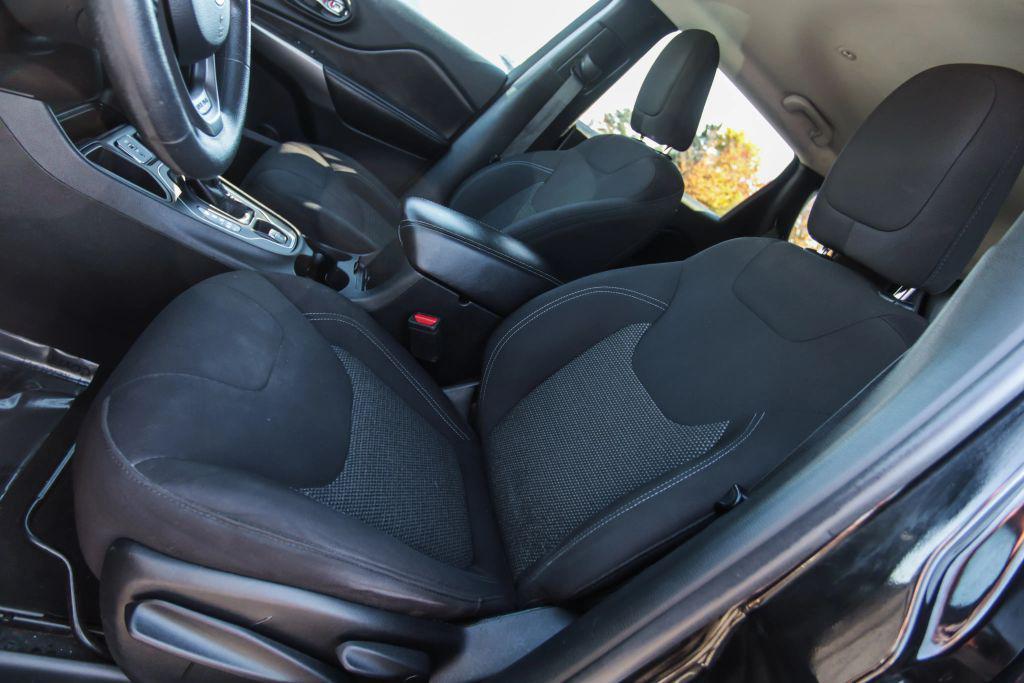 used 2020 Jeep Cherokee car, priced at $12,586