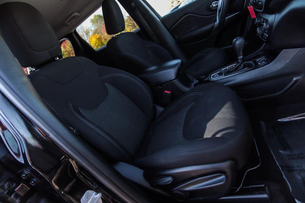 used 2020 Jeep Cherokee car, priced at $12,586