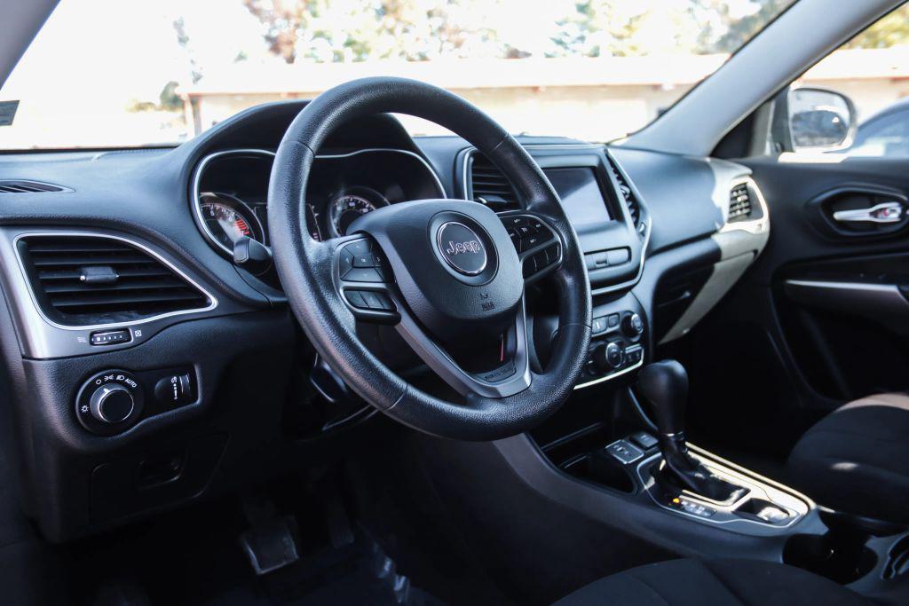 used 2020 Jeep Cherokee car, priced at $12,586