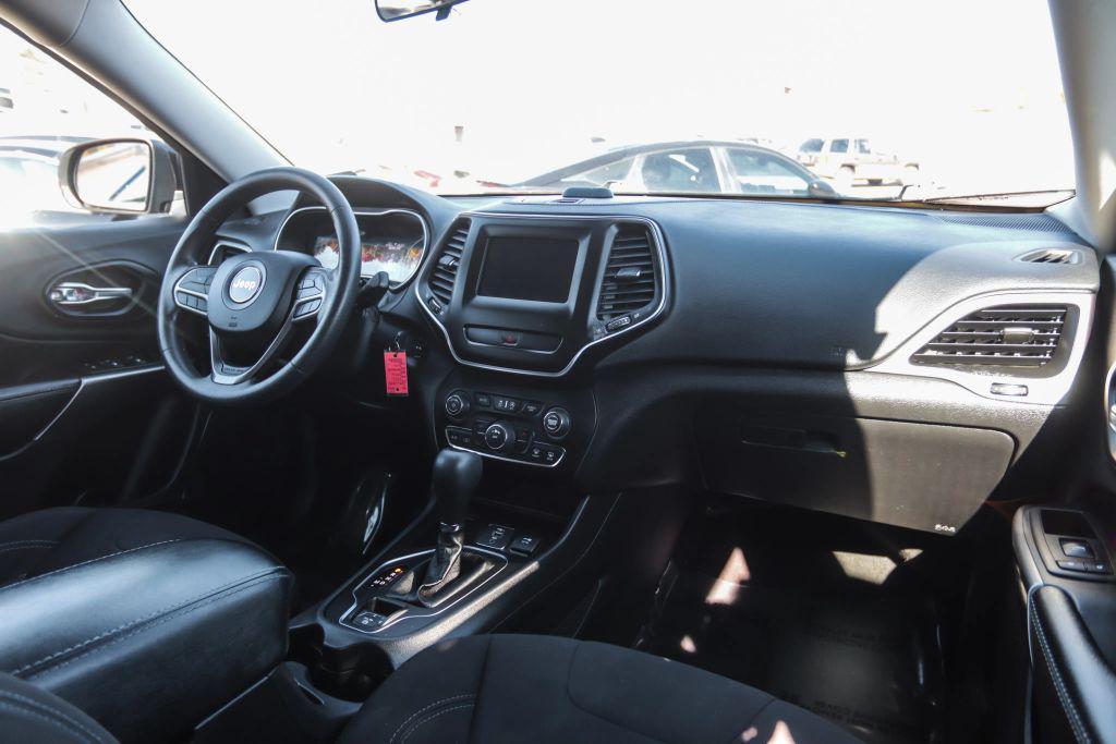 used 2020 Jeep Cherokee car, priced at $12,586