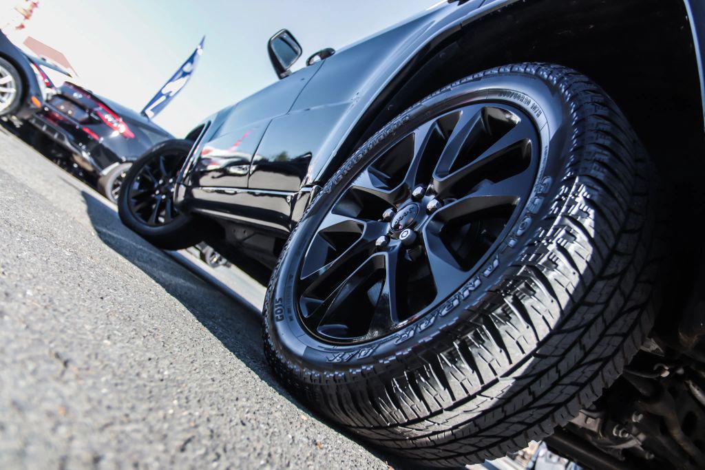 used 2022 Jeep Grand Cherokee car, priced at $18,786