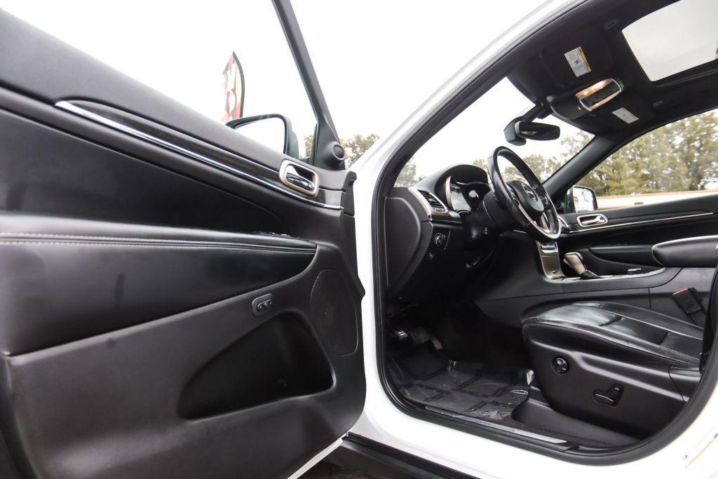 used 2017 Jeep Grand Cherokee car, priced at $12,286