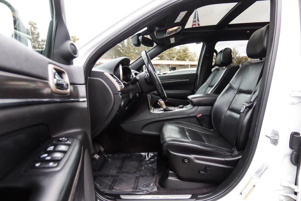 used 2017 Jeep Grand Cherokee car, priced at $12,286