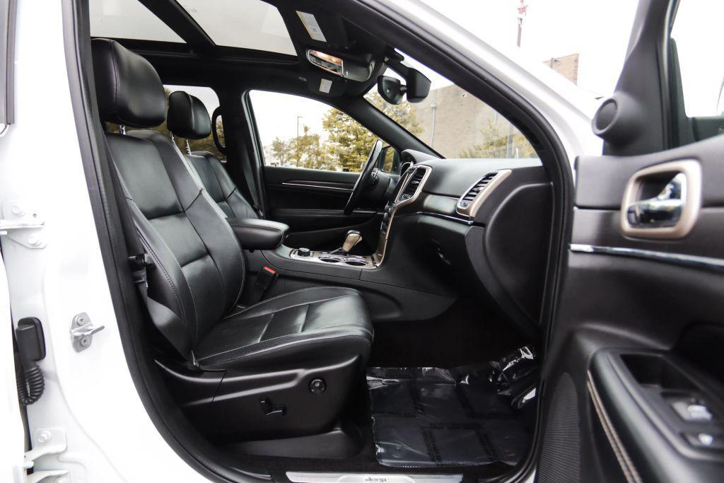used 2017 Jeep Grand Cherokee car, priced at $12,286