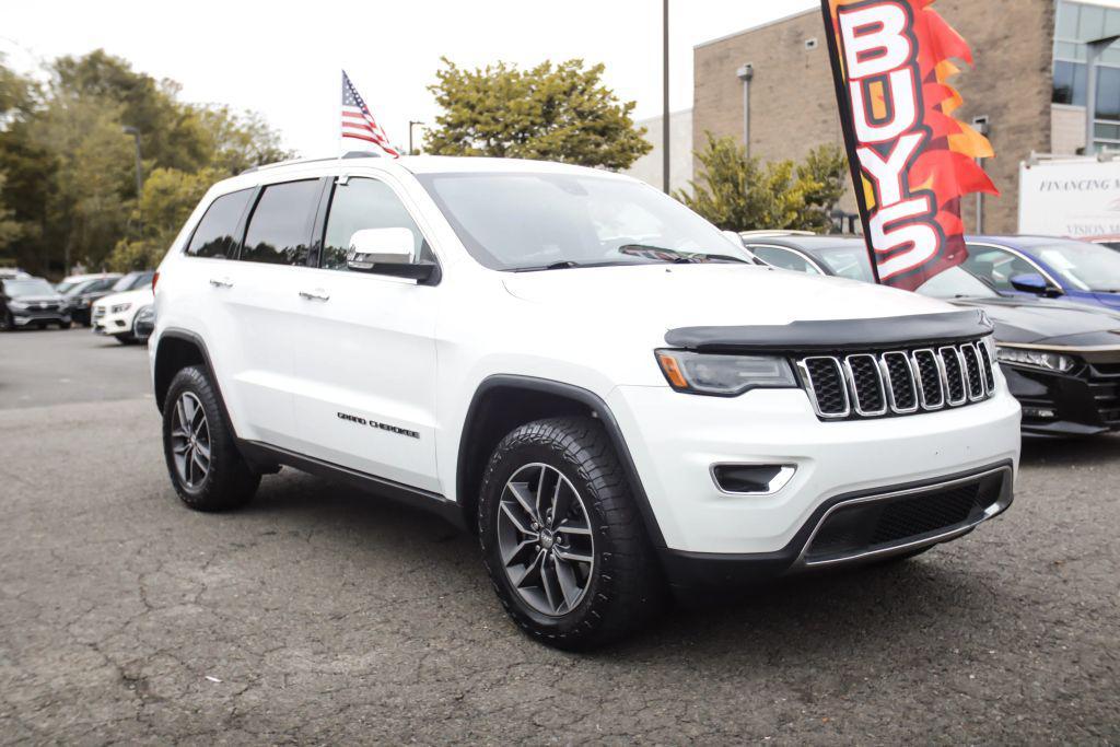 used 2017 Jeep Grand Cherokee car, priced at $12,286