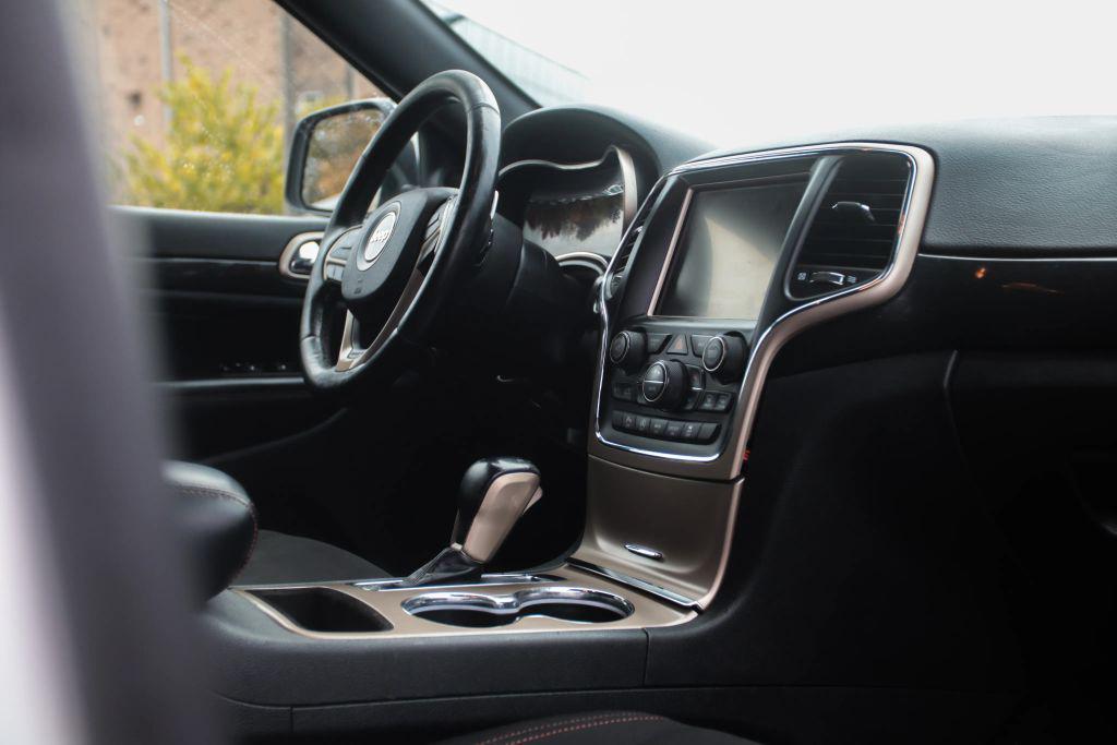 used 2016 Jeep Cherokee car, priced at $10,786