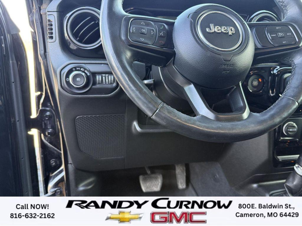 used 2021 Jeep Wrangler Unlimited car, priced at $35,915