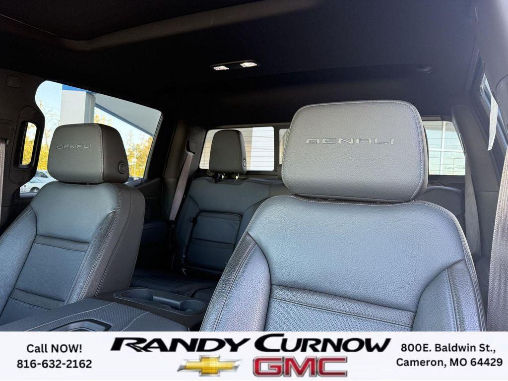 used 2022 GMC Sierra 1500 car, priced at $45,998