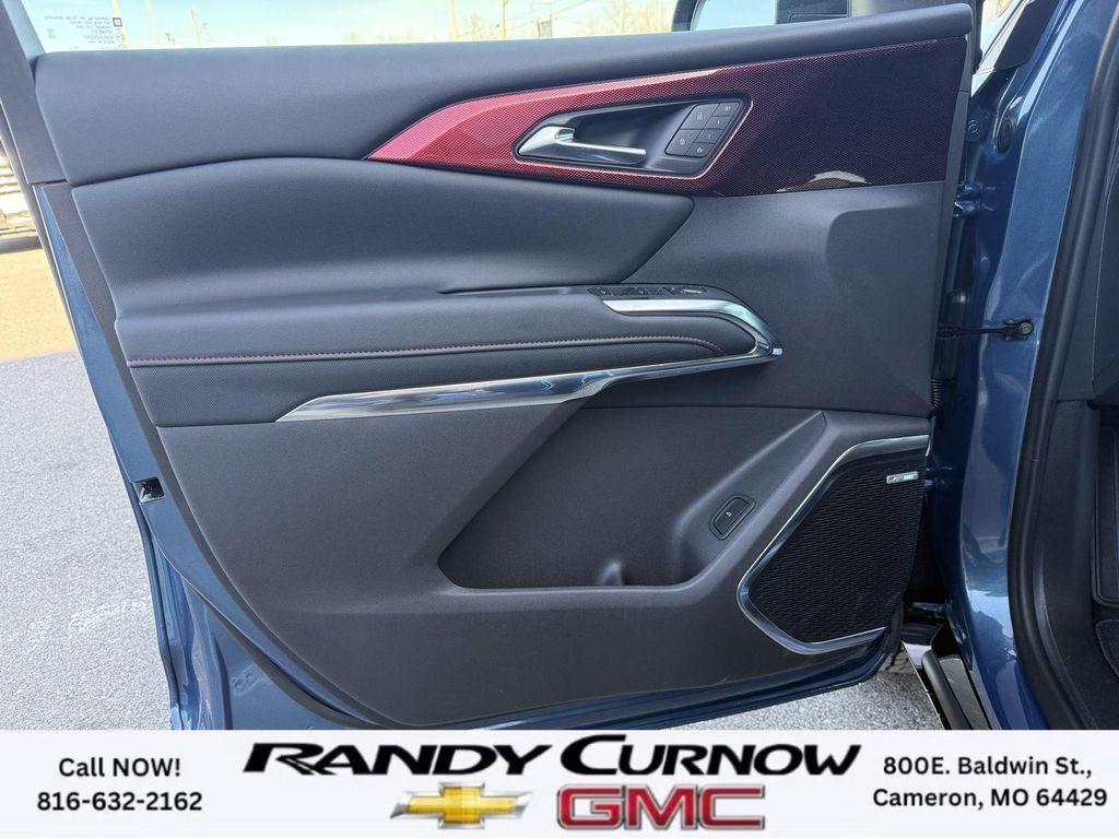 new 2026 Chevrolet Traverse car, priced at $55,395