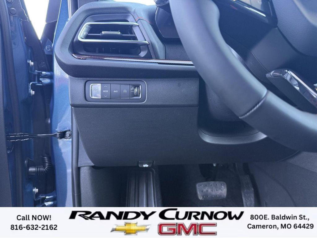 new 2026 Chevrolet Traverse car, priced at $55,395