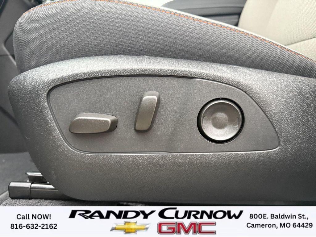 new 2026 Chevrolet Traverse car, priced at $41,495