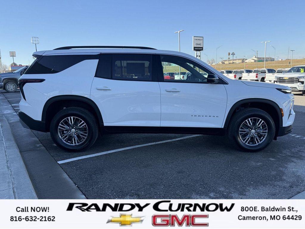new 2026 Chevrolet Traverse car, priced at $40,388
