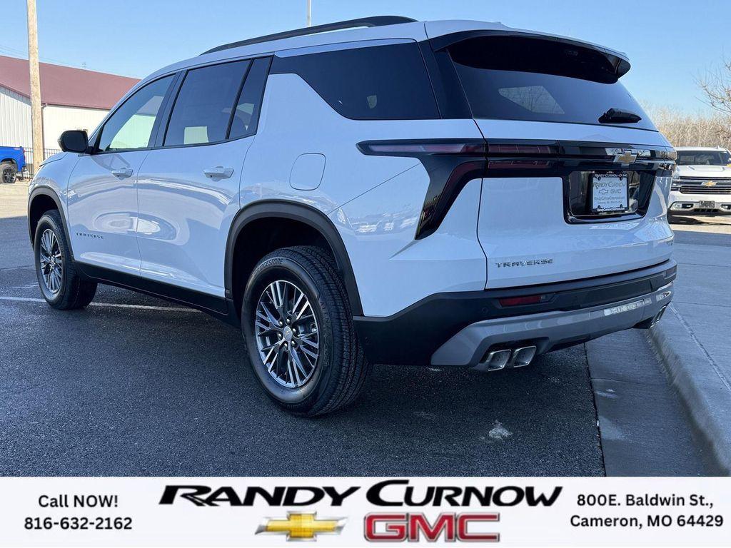 new 2026 Chevrolet Traverse car, priced at $40,388