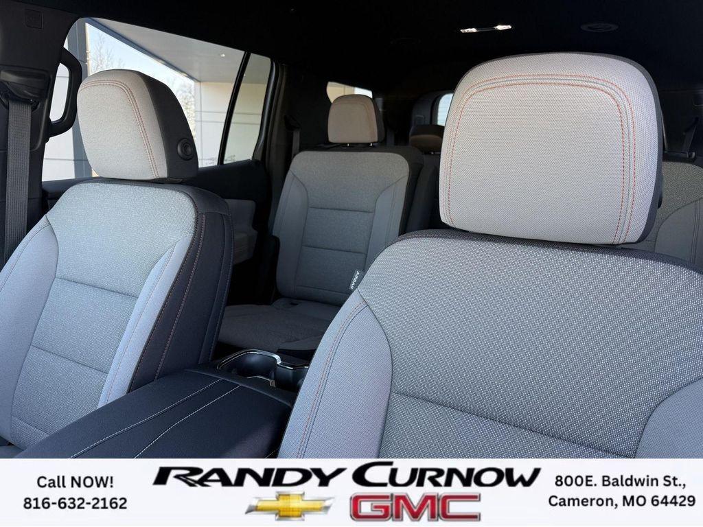 new 2026 Chevrolet Traverse car, priced at $40,388