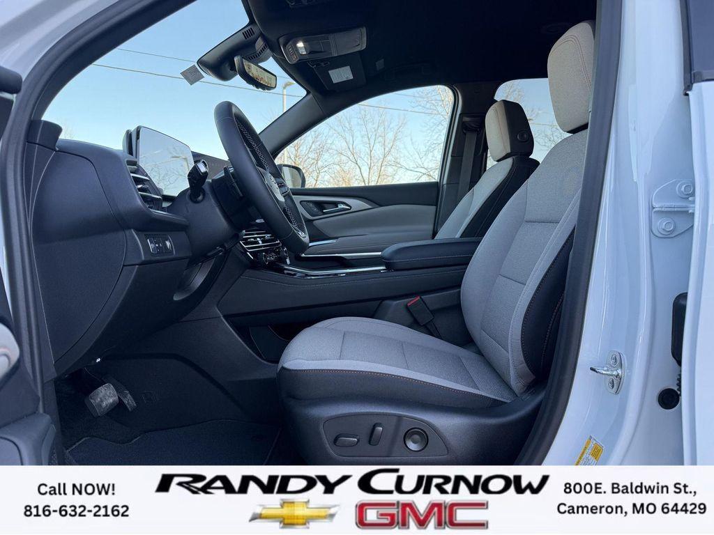 new 2026 Chevrolet Traverse car, priced at $40,388