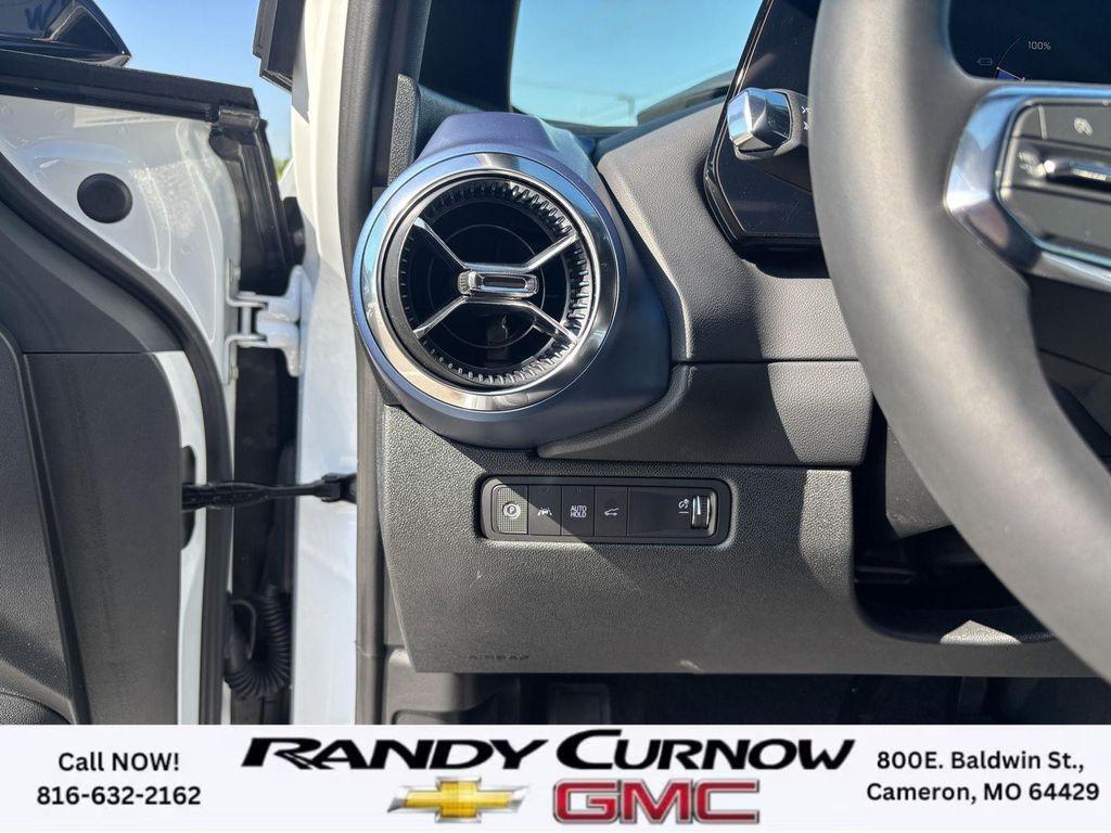 new 2025 Chevrolet Equinox EV car, priced at $34,918