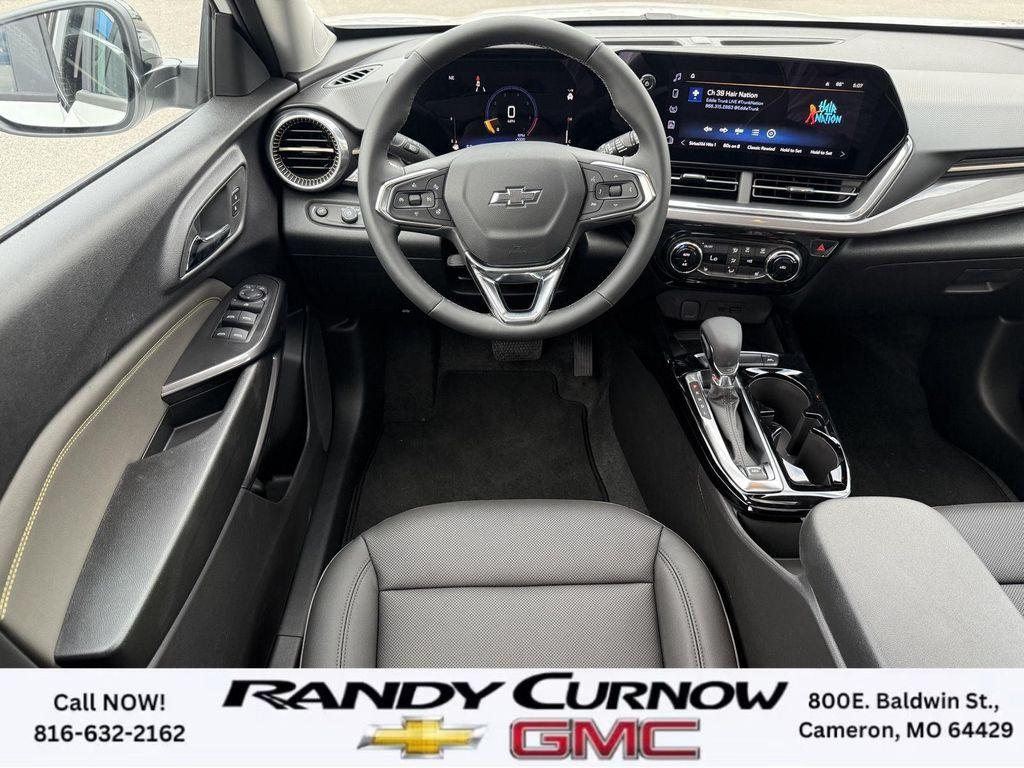 new 2025 Chevrolet Trax car, priced at $26,215